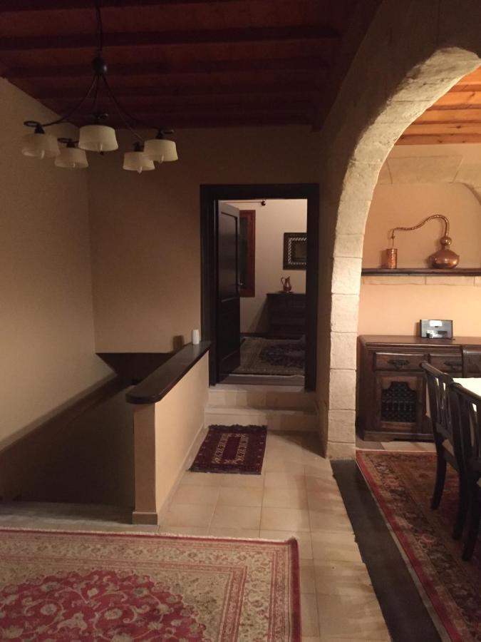 The Knight And The Pomegranate - Luxury Medieval Villa *