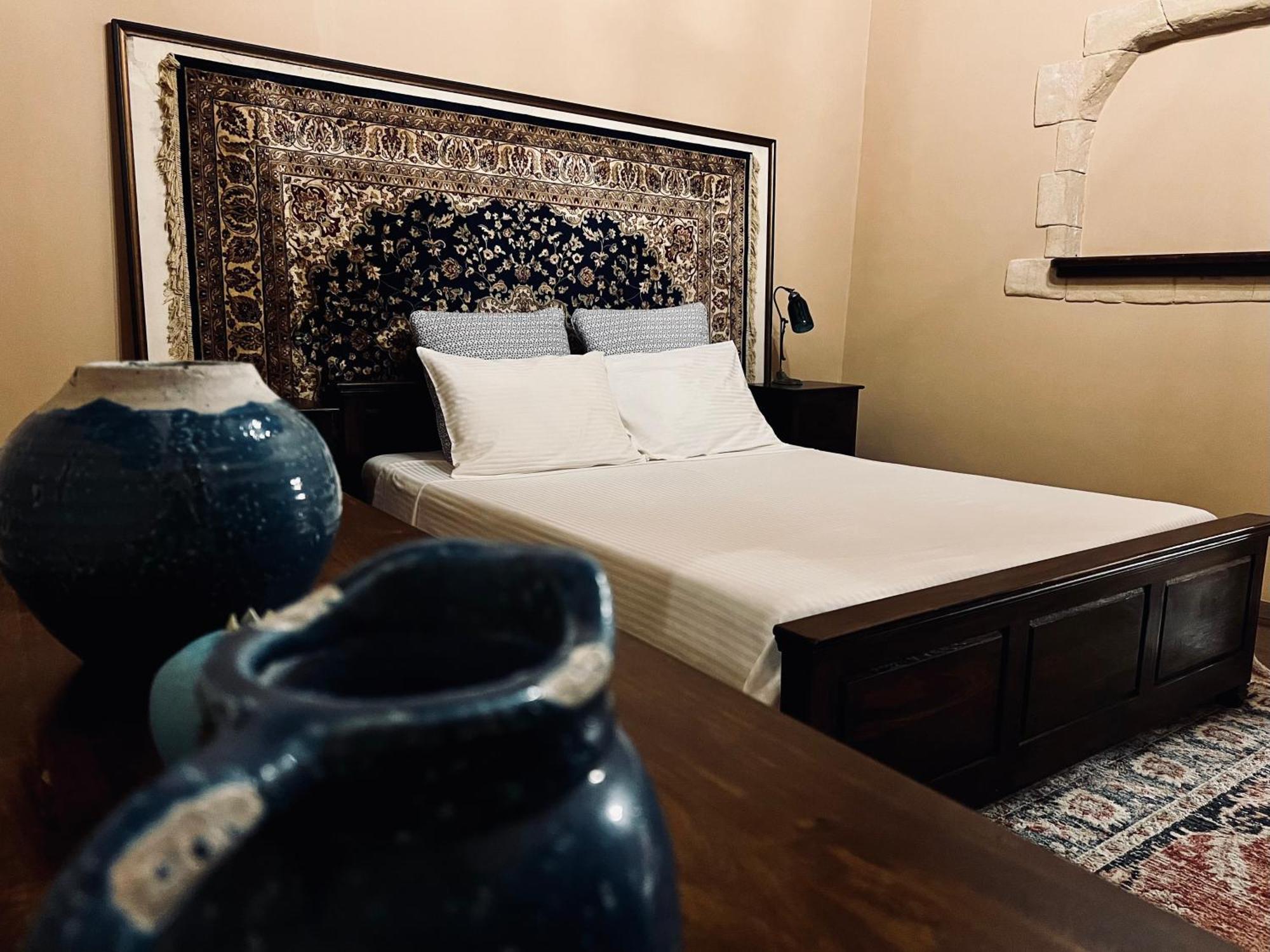 The Knight And The Pomegranate - Luxury Medieval *